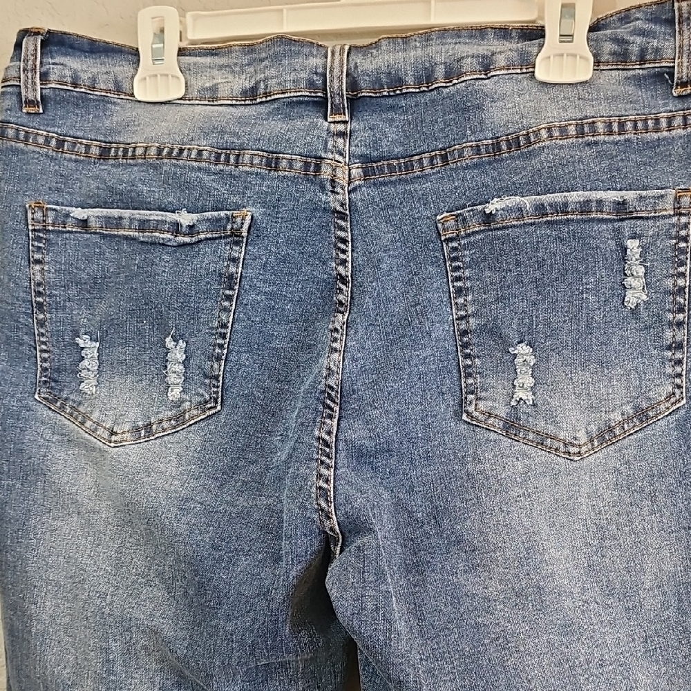 Patchwork Distressed Ankle Jeans With Painted Flo… - image 6